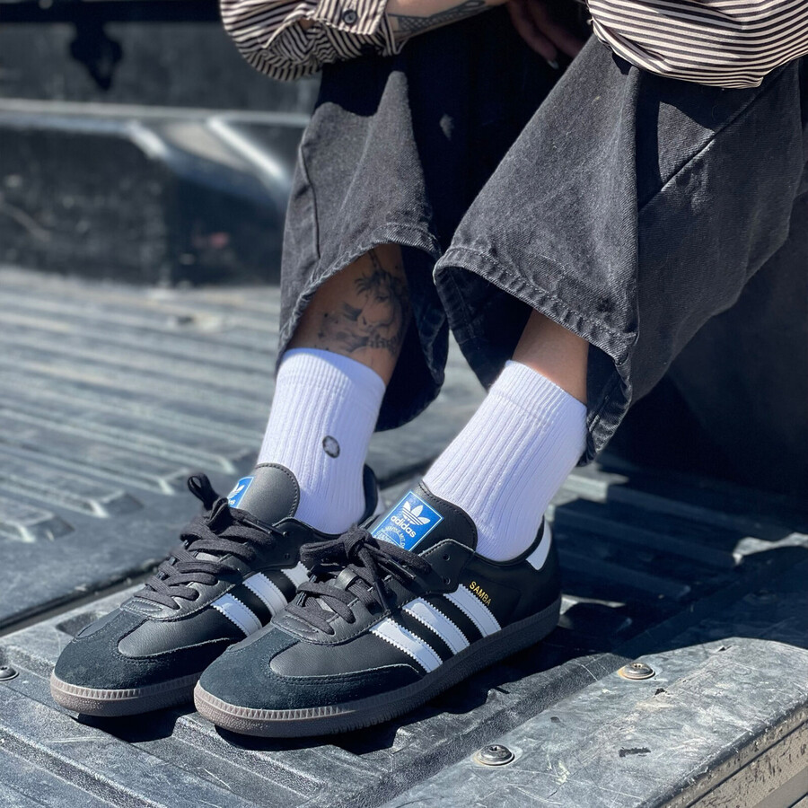 icon quarter socks